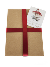 Lade das Bild in den Galerie-Viewer, Beauty Gift Set For Radiant Younger Looking Skin Vegan Friendly