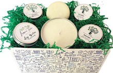 Lade das Bild in den Galerie-Viewer, Vegan Skin Care Gift Box For Beautiful Clear Skin Anti Ageing 100% Natural