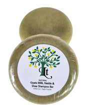 Chargez l&#39;image dans la visionneuse de la galerie,Luxurious Goats Milk, Nettle, And Shea Butter Shampoo Bar
