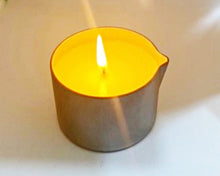 Lade das Bild in den Galerie-Viewer, Massage Candle Bergamot &amp; Pomegranate For Acne Prone Skin, Scarring, Skin Damage 100% Natural
