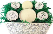 Lade das Bild in den Galerie-Viewer, Skin Care Gift Box Nourishing And Rejuvenating For Glowing Skin Naturally

