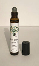 Load image into Gallery viewer, Aromatherapy Roller Ball - Skin Clear - Lemon Tree Natural Skin Care
